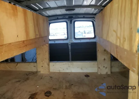 2011 Chevrolet Express G2500 from USA, damaged, VIN 1GCWGFCA2B1153599